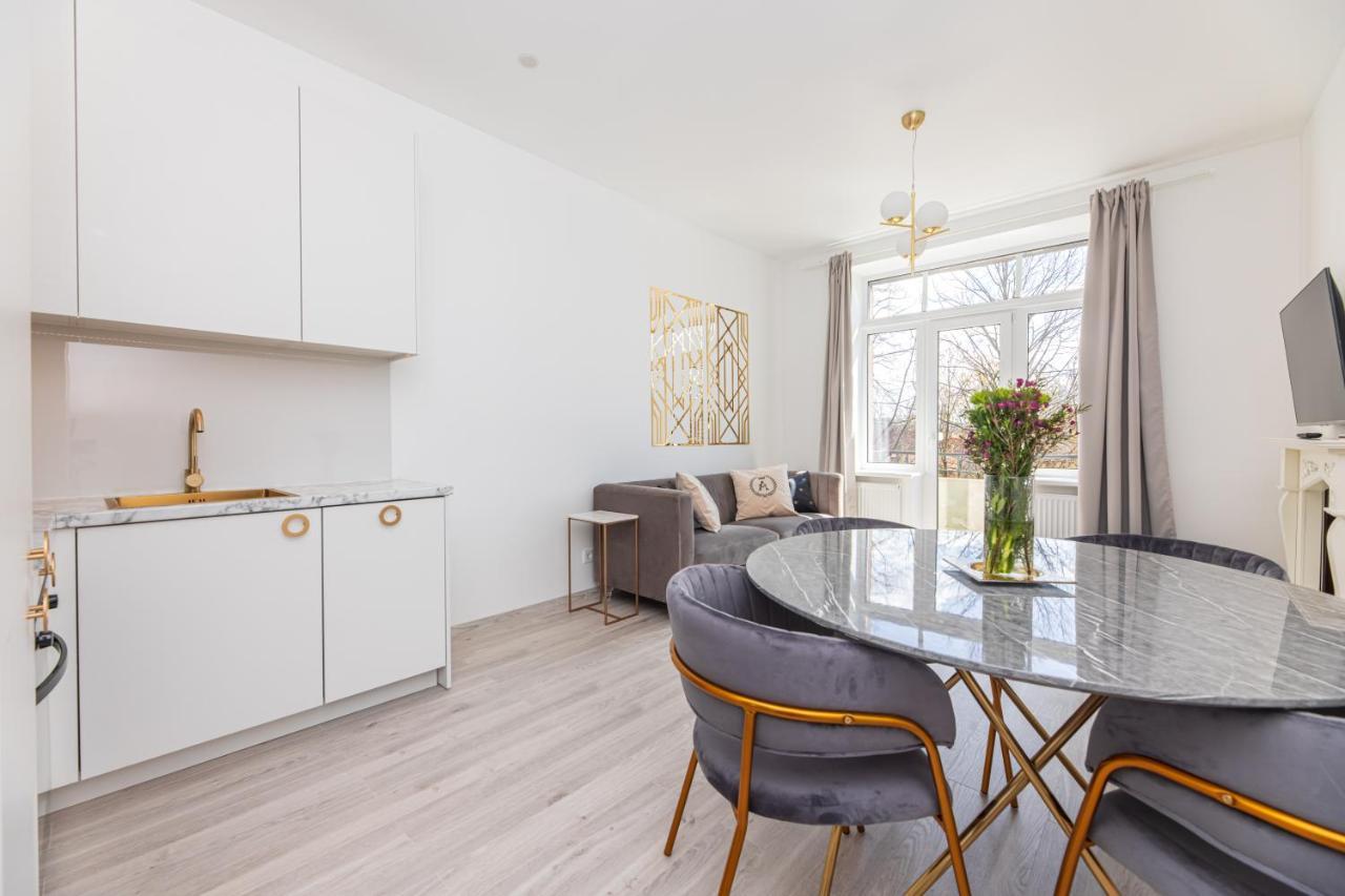 Heritage House Dane Apartment Klaipėda Buitenkant foto